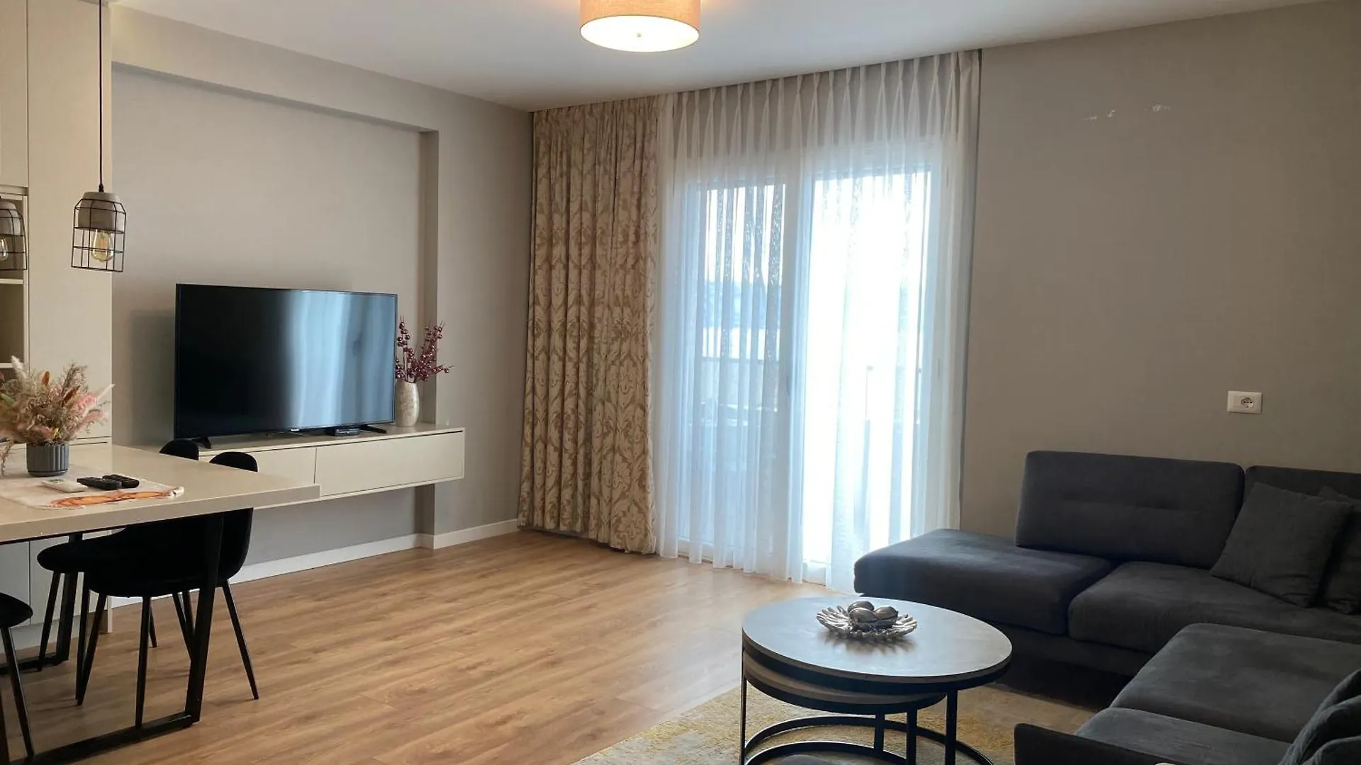 Helsol Apartments Vlorë Αλβανία